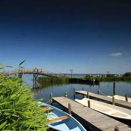 Holiday home Lueerssen Directly By The Sea 2